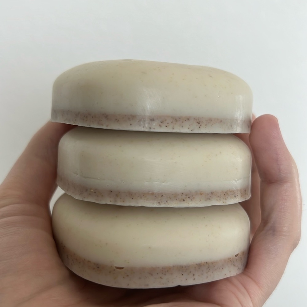 BUNDLE OF 6 - Handmade “Coconut Paradise” Scented Sand Dollar Oatmeal Bar Soap - Picture 5 of 5